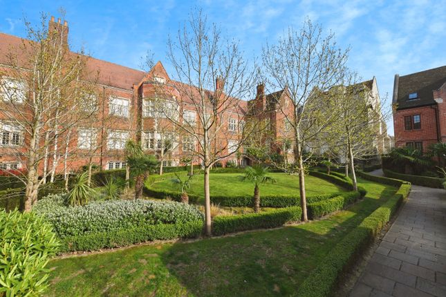 2 bedroom property for sale