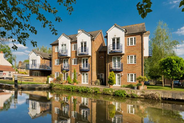Whittets Ait, Jessamy Road... 3 bed apartment for sale