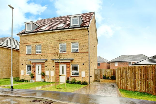 3 bedroom town house for sale
