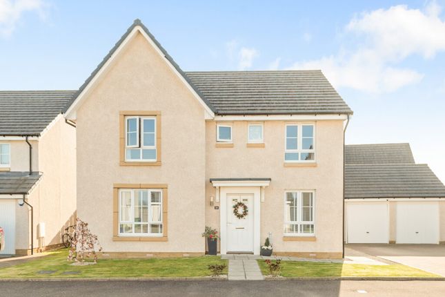 4 bed detached house