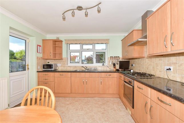 3 bed detached bungalow