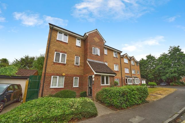 1 bedroom ground floor flat for sale