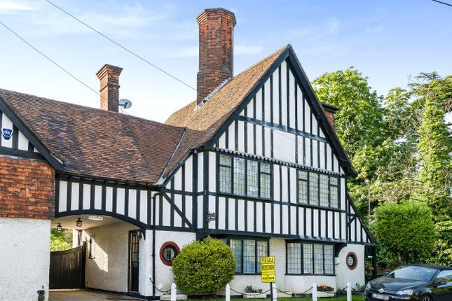 Highwood Hill, Mill Hill, London, NW7 2 bed semi