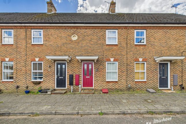 Keen Close, Aylesbury, Buckinghamshire 2 bed terraced house for sale