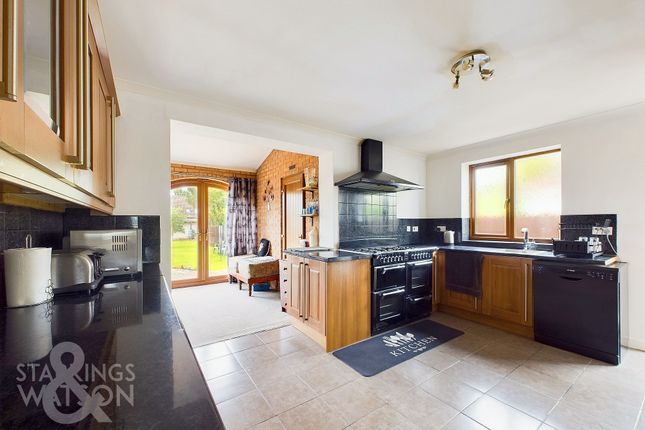 Ketts Oak, Hethersett, Norwich 5 bed chalet for sale