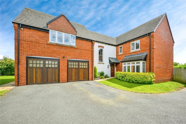 4 bed detached house