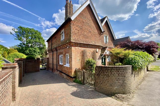4 bed detached house
