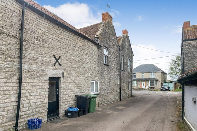 4 bedroom end of terrace house for sale