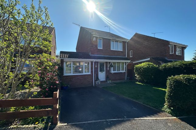 4 bed detached house