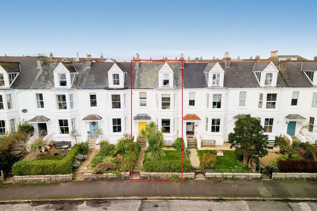 5 bedroom terraced house for sale