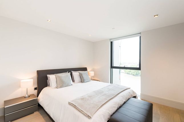 Merano Residences, Albert Embankment... 2 bed flat for sale