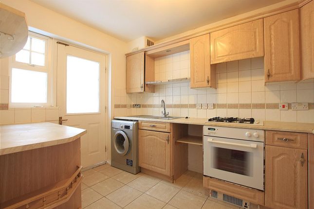 Avondale Gardens, Hounslow TW4 3 bed semi