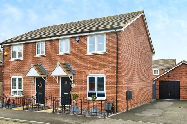 3 bed semi-detached house