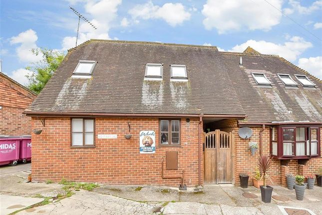 West Cross Mews, Tenterden, Kent 2 bed semi