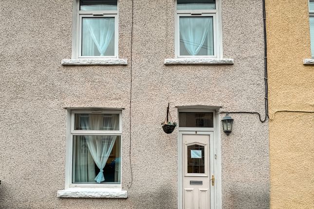 Cambrian Street, Deri CF81 2 bed terraced house for sale