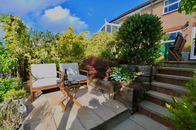 Thackley, Thackley BD10 2 bed terraced house for sale