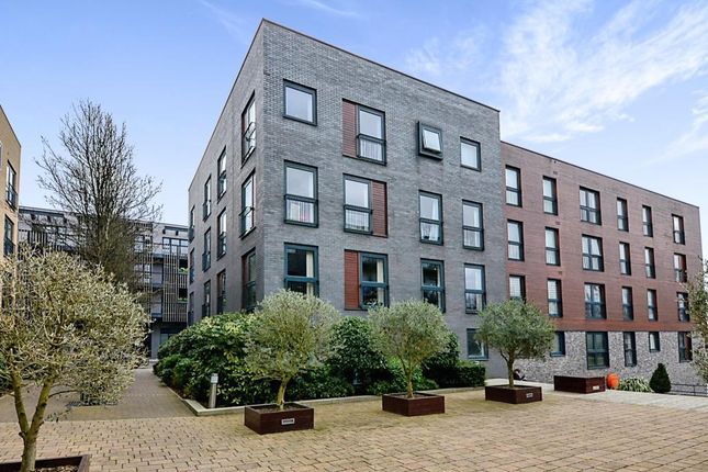 Monarch Court, Stanmore HA7 1 bed flat for sale