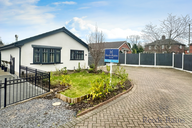 Tarporley Grove, Staffordshire ST4 2 bed bungalow for sale