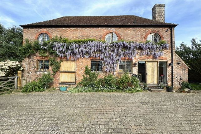 3 bedroom country house for sale