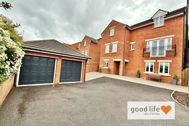 Kedleston Close, Sunderland SR2 4 bed detached house for sale