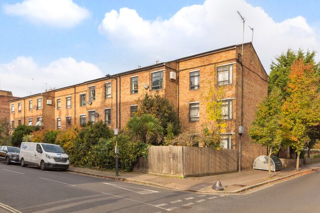 Grove Lane,  Camberwell, SE5 1 bed flat for sale