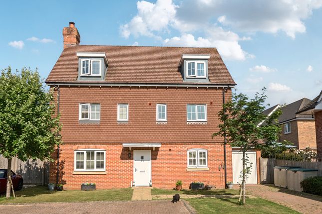Oddstones, Pulborough, RH20 5 bed detached house for sale