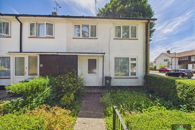 Paddockhurst Road, Crawley RH11 3 bed end of terrace house for sale