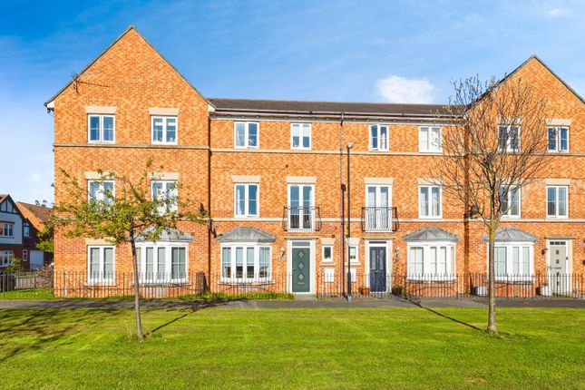 4 bedroom terraced house for sale