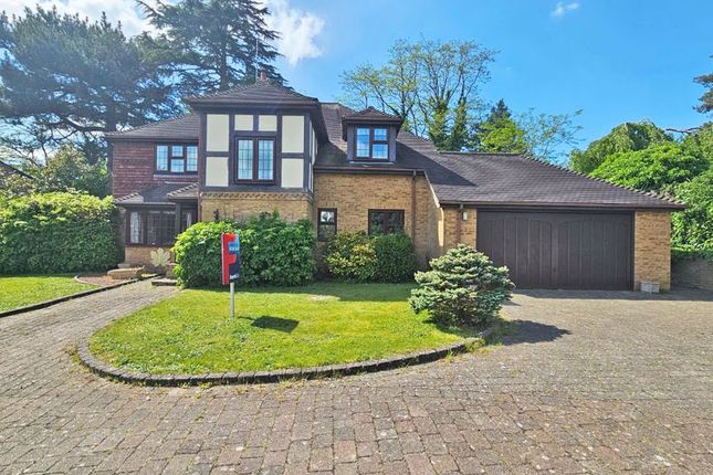 4 bed detached house
