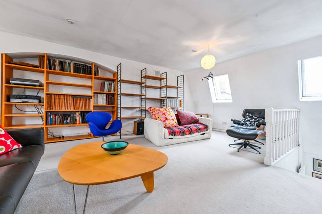Greenman Street, Islington, London, N1 2 bed flat for sale