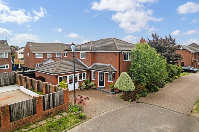4 bed detached house