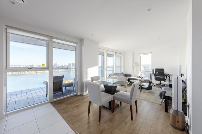 15 Bessemer Place London SE10 2 bed apartment for sale