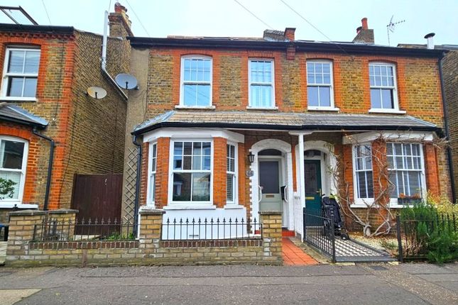 4 bedroom semi-detached house for sale