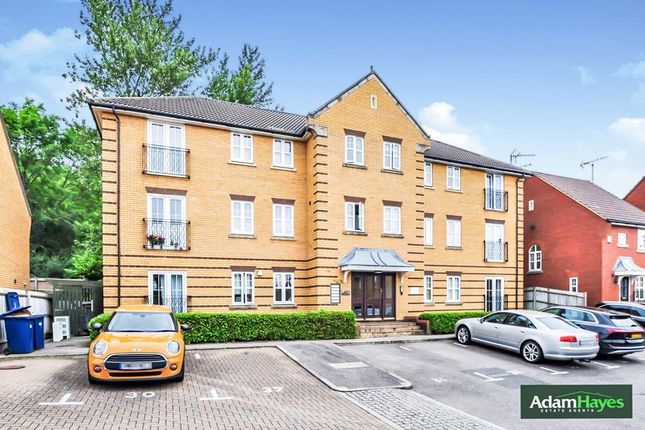 Honiton Gardens, Mill Hill NW7 2 bed apartment for sale
