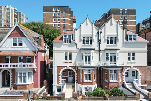2 bed flat