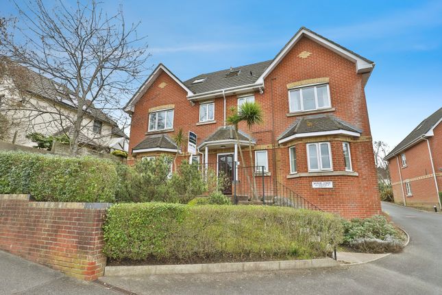 2 bed flat
