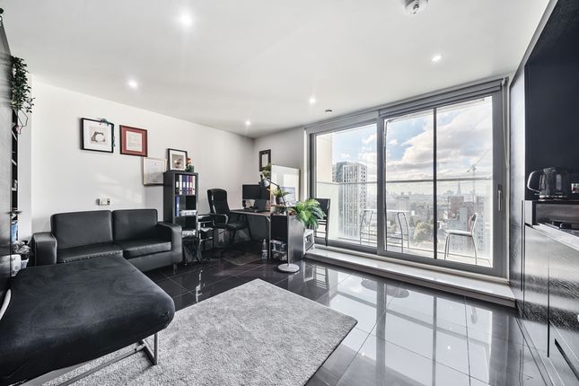 Pan Peninsula Square London E14 Studio for sale