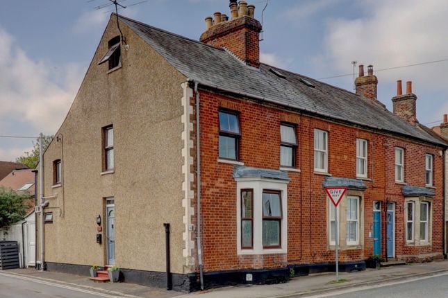 Park Street, Oxfordshire OX9 4 bed end of terrace house for sale