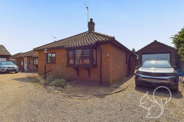 2 bedroom detached bungalow for sale