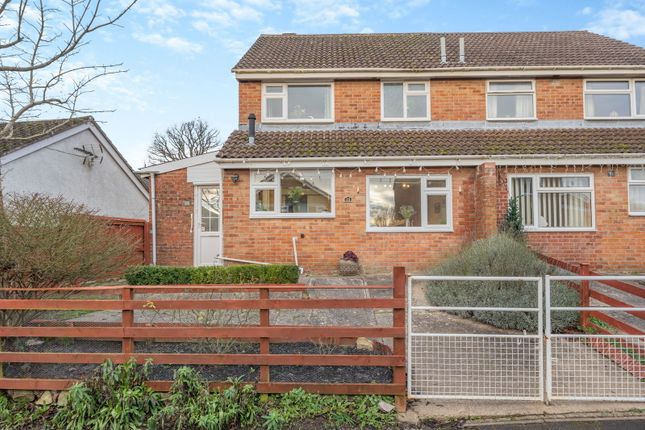 3 bedroom semi-detached house for sale