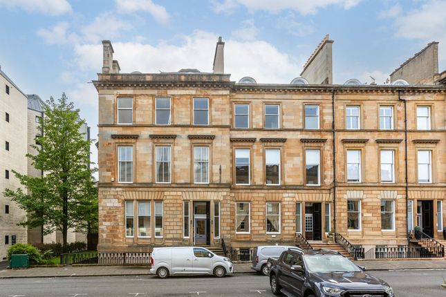 3 bedroom flat for sale