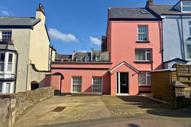 4 bed semi-detached house