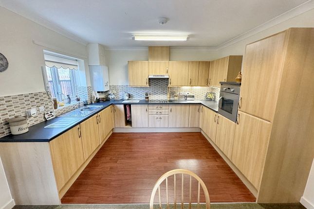 3 bedroom semi-detached bungalow for sale
