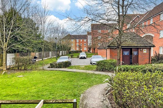 Hevingham Drive, Chadwell Heath... 2 bed ground floor flat for sale