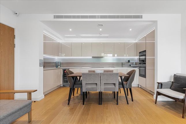 Holland Park Avenue, London, W11 3 bed apartment for sale