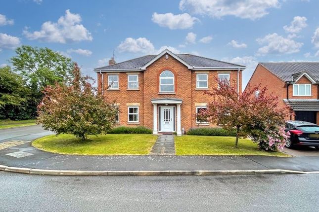 4 bed detached house