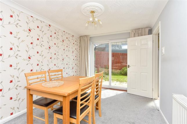 3 bed end terrace house