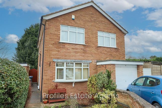 4 bed detached house