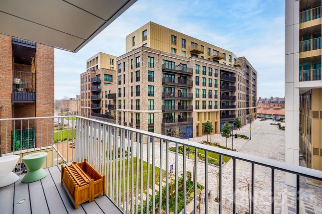 Tapestry Way, Whitechapel, E1 2FQ 1 bed apartment for sale