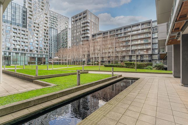 3 bedroom flat for sale